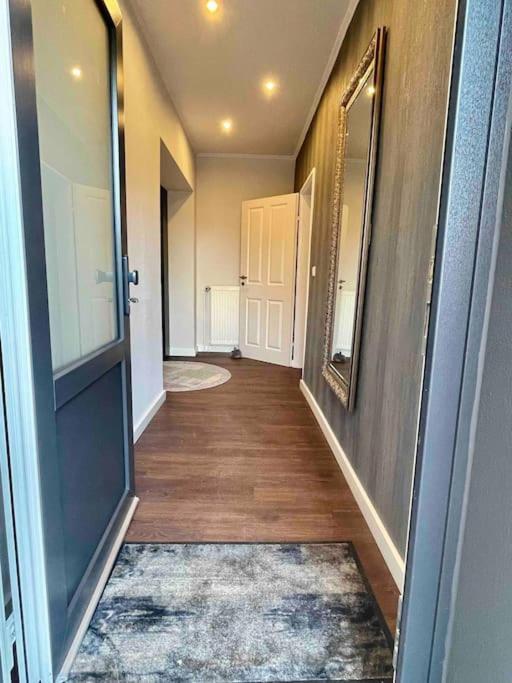 Studioappartement Mit Privatgarten In Ruhiger Wohnsiedlung 新明斯特 外观 照片