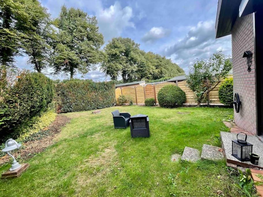 Studioappartement Mit Privatgarten In Ruhiger Wohnsiedlung 新明斯特 外观 照片